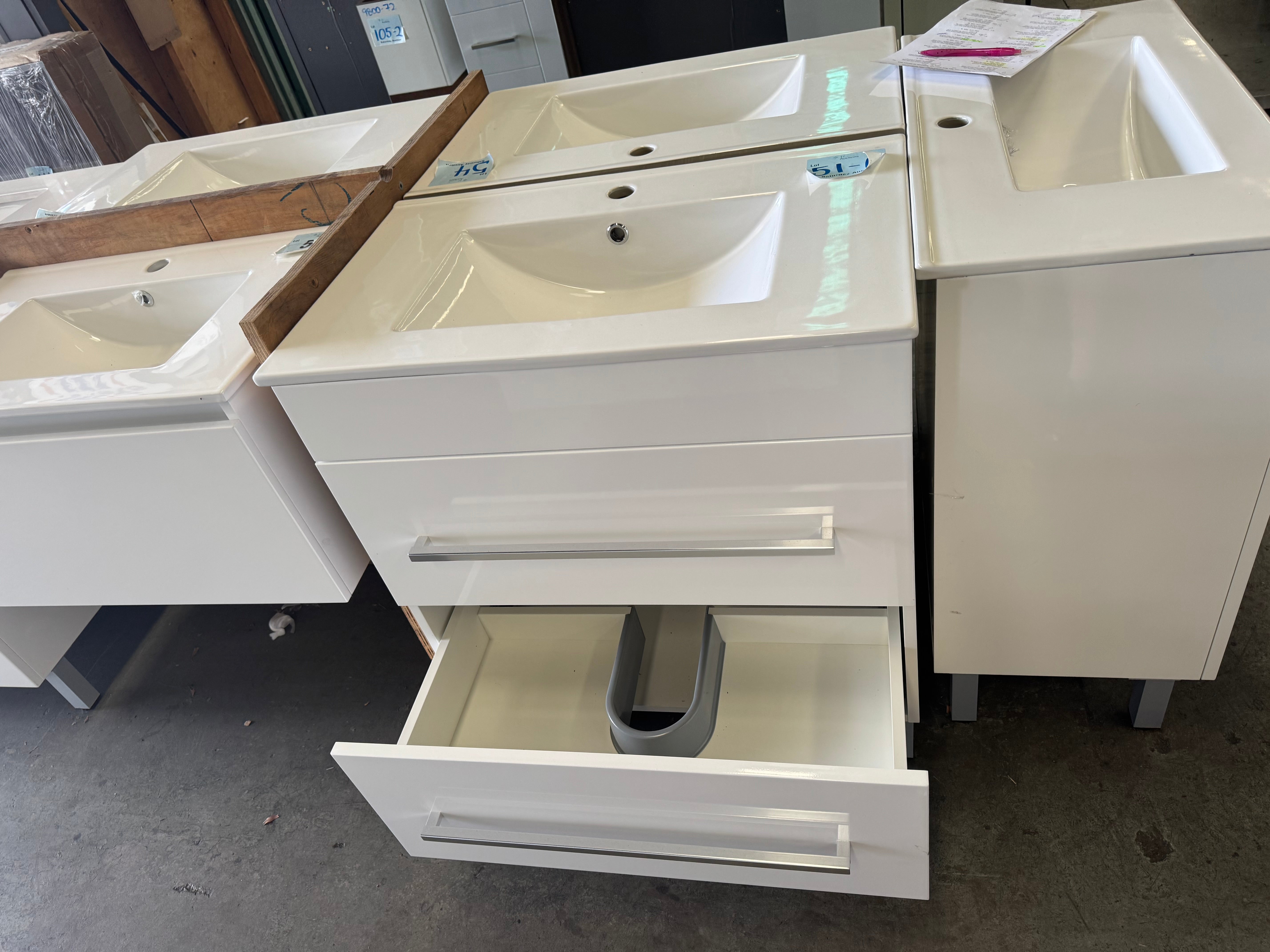 750mm Paris 2 drawer white gloss vanity (Pick up only)